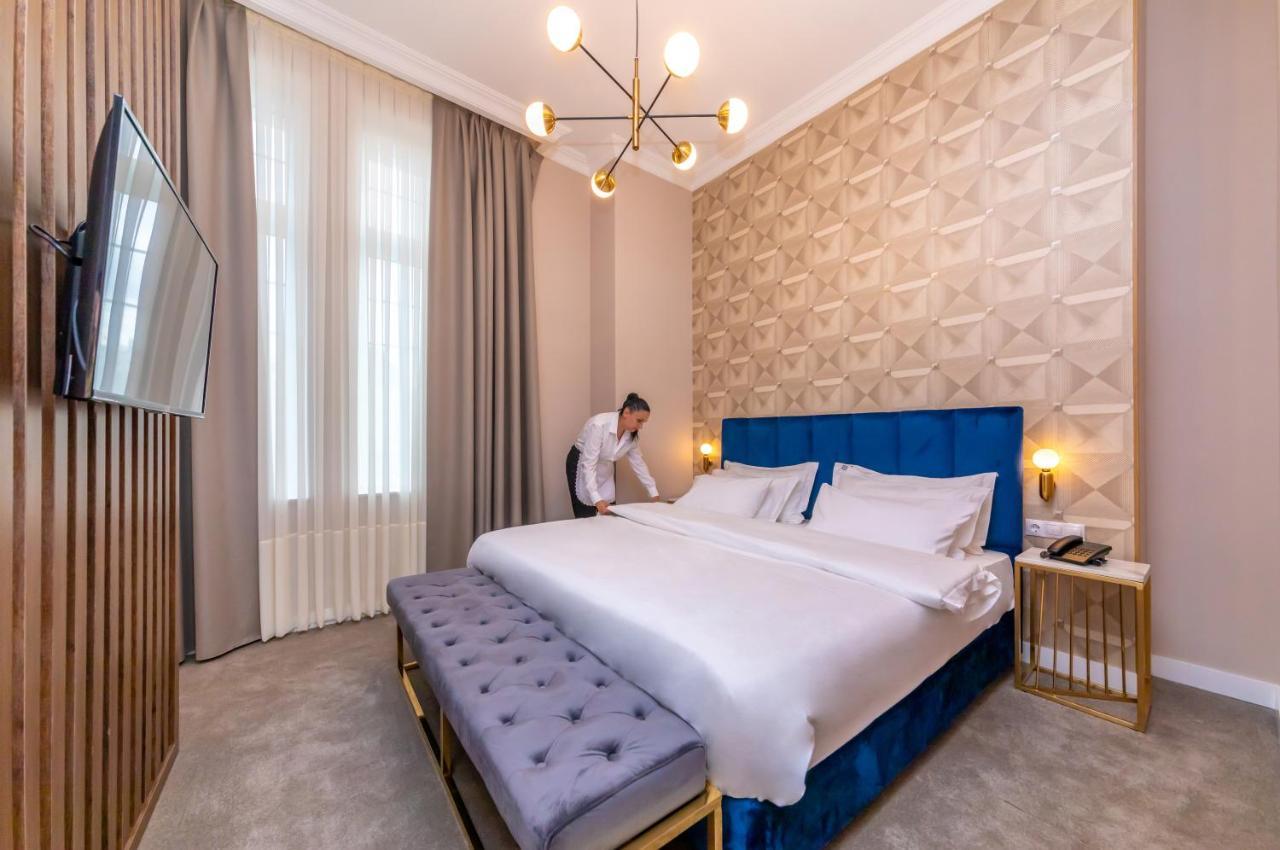 Newport Hotel Кутаиси Екстериор снимка