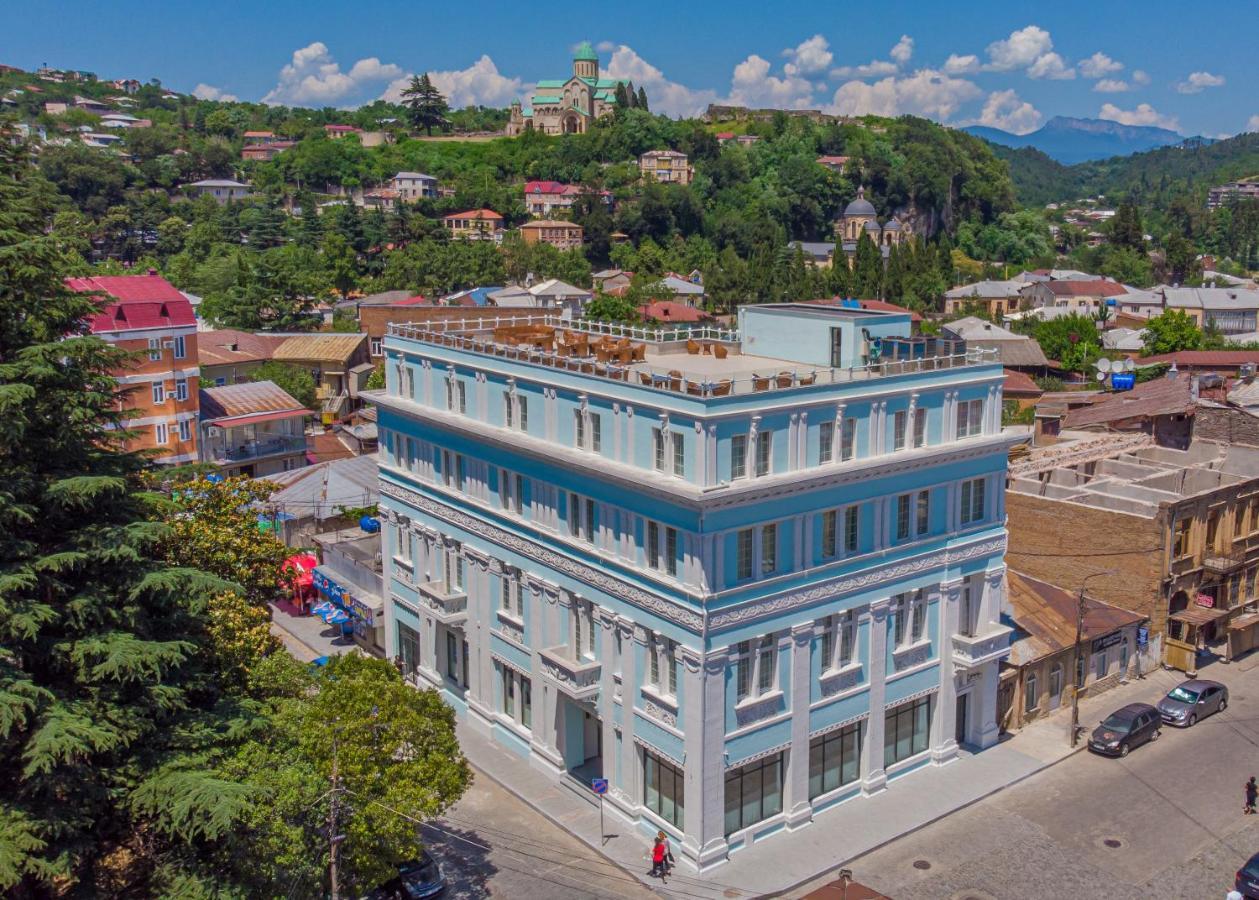Newport Hotel Кутаиси Екстериор снимка