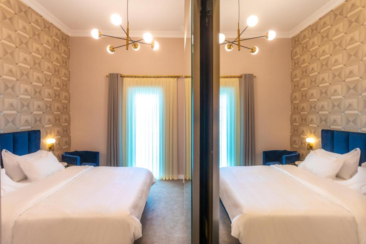 Newport Hotel Кутаиси Екстериор снимка