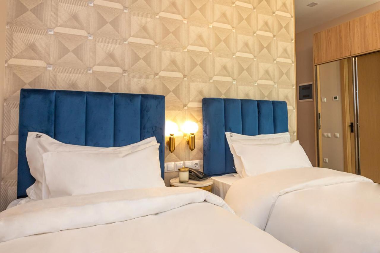Newport Hotel Кутаиси Екстериор снимка
