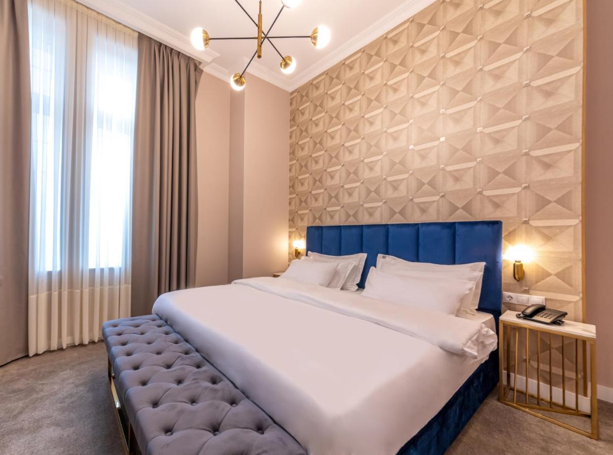 Newport Hotel Кутаиси Екстериор снимка