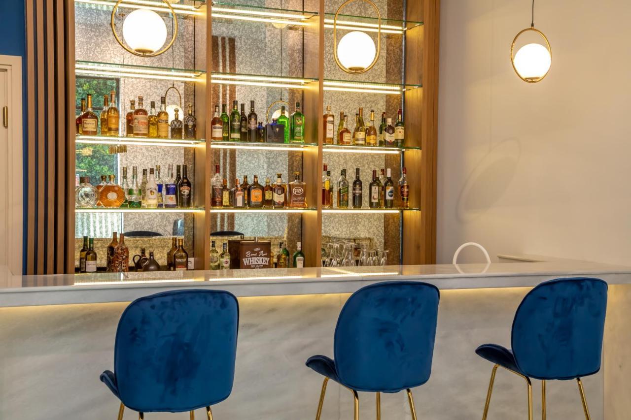 Newport Hotel Кутаиси Екстериор снимка
