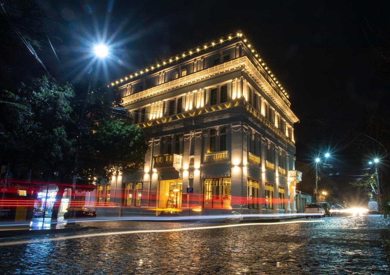 Newport Hotel Кутаиси Екстериор снимка
